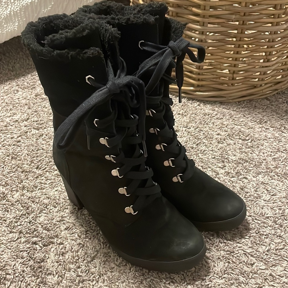 Black Timberland Lace Up Boots